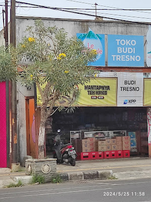 Toko Budi Tresno