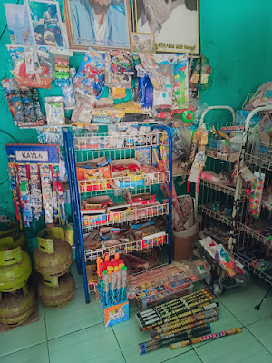 Toko Eva Mart