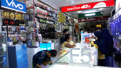 TOKO HP QUEEN CELL JATILAWANG