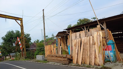 Toko Kayu Pak Eko