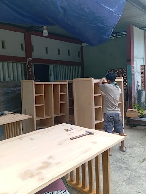 Toko kembar mebel