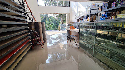 TOKO MERAH PUTIH & AIDEA INTERIOR
