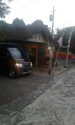 Toko Pakan Burung Indyi