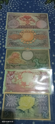Toko Penukaran Uang Kuno & Dollar Lama