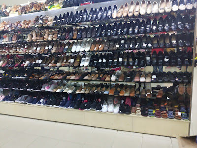 Toko Sepatu Cinderella Kebondalem
