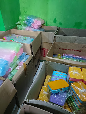 Toko super plastik, grosir dan eceran