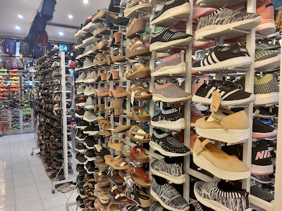 Toko Tas dan Sepatu Dalan Barokah Karangwangkal