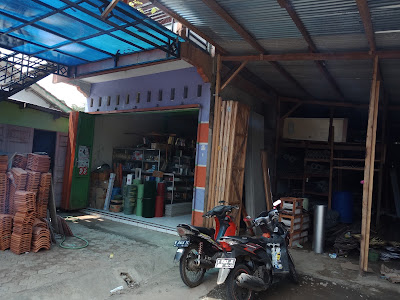 TOKOBESI & KAYU PUTRA SR