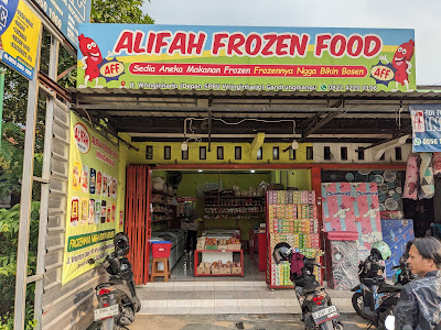 Tokoo Sosiis Nugeet Frozen Food