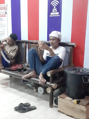 TOVES BARBERSHOP MAJENANG