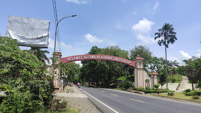 Tugu Perbatasan Kabupaten Cilacap