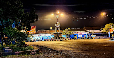 Tugu Simpang Tiga Maos