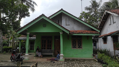 Tukang Pijet Lik Sari/ Mustafid