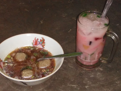 Tunggak Semi Bu Umi