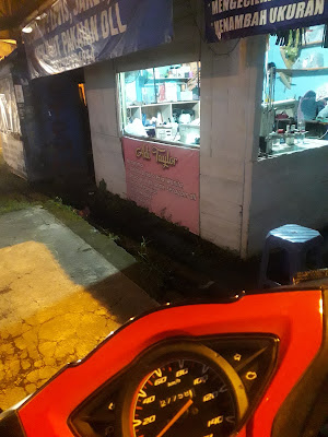Vermak Levis Dan Tas Adi Tailor