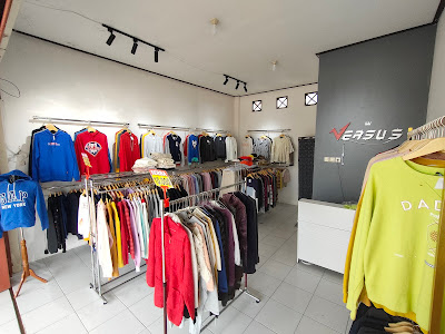 versus thrift shop