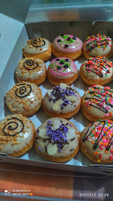 Vin donuts n cakes