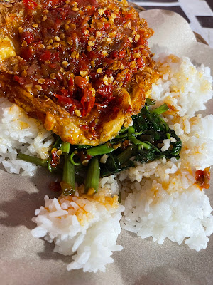Waroeng Ayam Abang MT Haryono