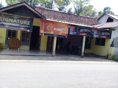 Waroeng Khaira