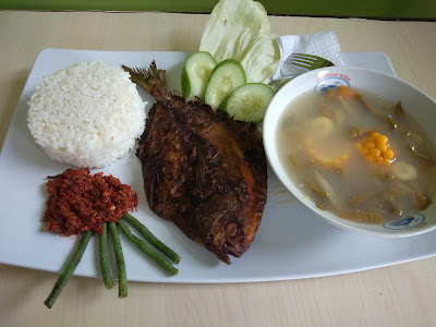 Waroeng Makan Bambu Asam (Khas Pantura)