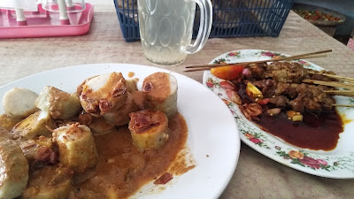Waroeng Makan Bu Sarini