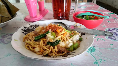 Warung Bakmi Gareng