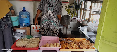 Warung BAKSO RASIMAN