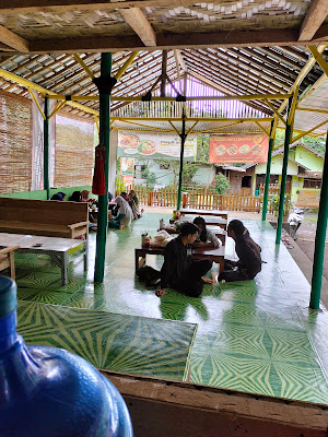 Warung Bamboo Telaga