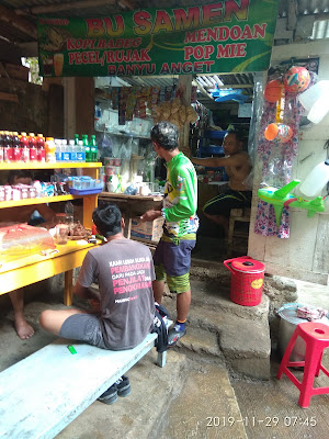 Warung Banyu Anget