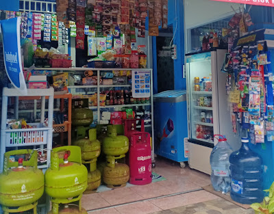 Warung Biru Pajajaran