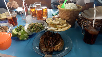 warung bu solih