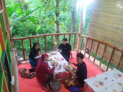 Warung & Cafe Tarzan
