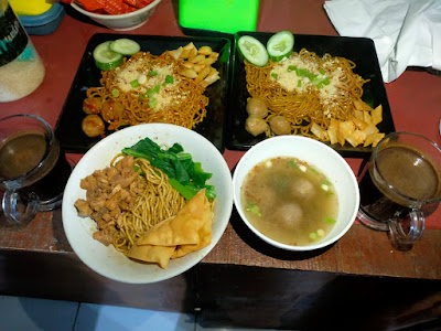 WARUNG DUA SRIKANDI "BABINSA NGAPAK"