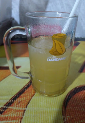Warung es kelapa muda Mas Kursin