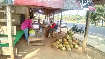 Warung Es Klapa Muda Prapatan Leber