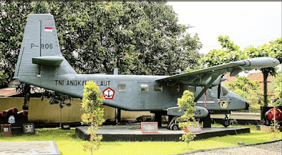 Warung - GAF Nomad TNI-AL P806