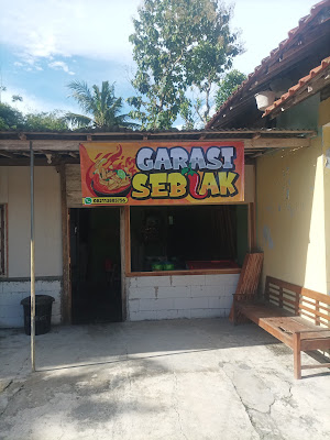Warung garasi seblak