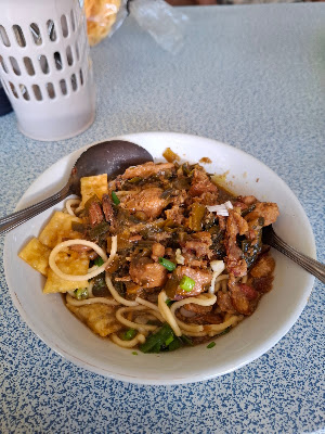 WARUNG GETHUK GORENG & MIE AYAM KEMBANGAN
