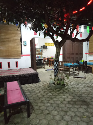 Warung Indomie dan sate