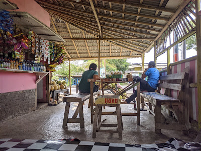 Warung Kelapa Muda Mamake
