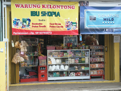 Warung Kelontong Ibu Shopia