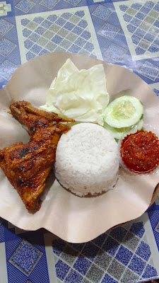 Warung Kita danasri sepesial Ayam Bakar