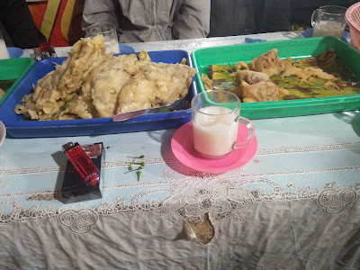 Warung Kopi Dan Warung Makan 24 Jam Gumelem