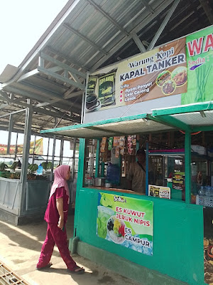 Warung Kopi Kapal Tanker