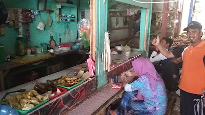 warung kopi "SHASYA"