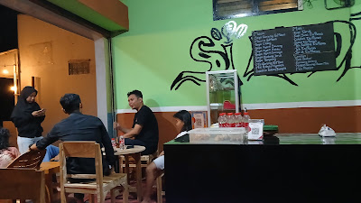 Warung Kopi Tubruk Si Mbon