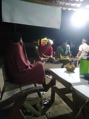 Warung Kopine si Zakaria