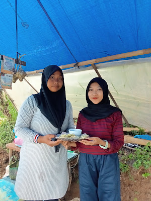 warung lesehan limpakuwus ibu rini