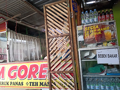 warung Makan Ayam Goreng Andhang