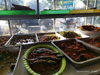 Warung makan BAROKAH Mbah Badrun